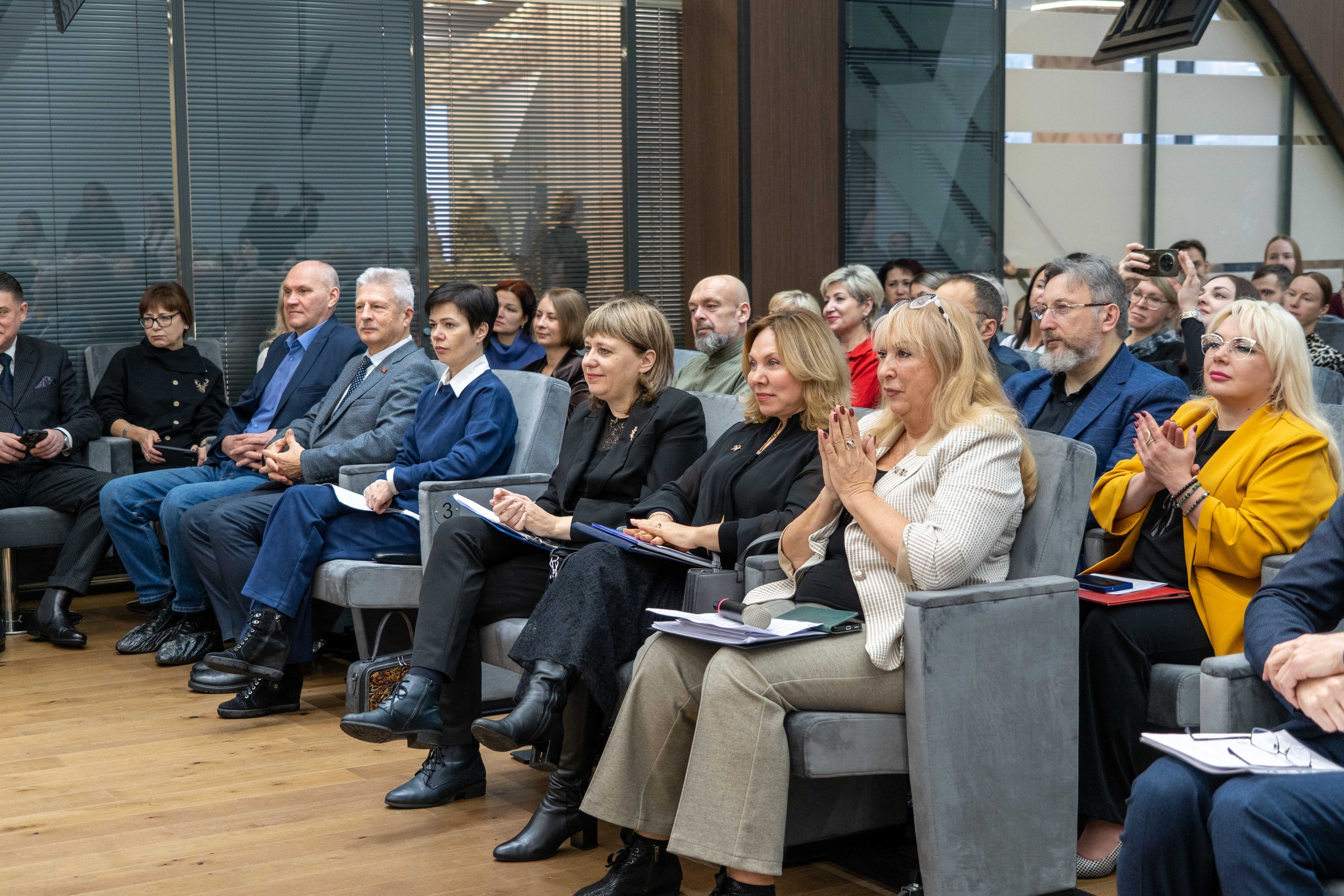 10 декабря 2025 года в г. Магадане на площадке культурно-общественного центра «Премьер» состоялась Региональная конференция «Актуальные вопросы питания и здоровья детей с ментальными нарушениями». ...