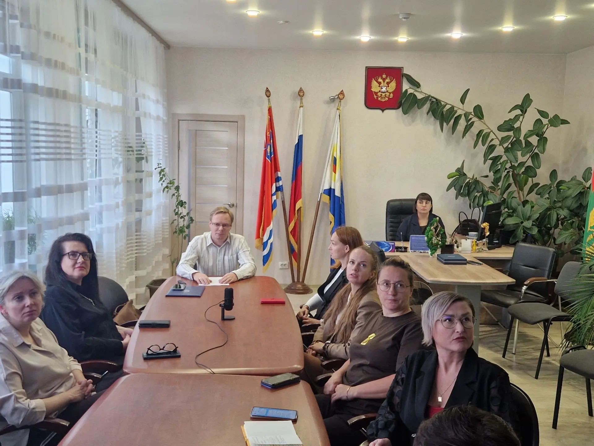 Под эгидой Всероссийского общества "Знание" в Управлении министерства юстиции Российской Федерации по Магаданской области и Чукотскому автономному округу состоялось научно-просветительское мероприя...